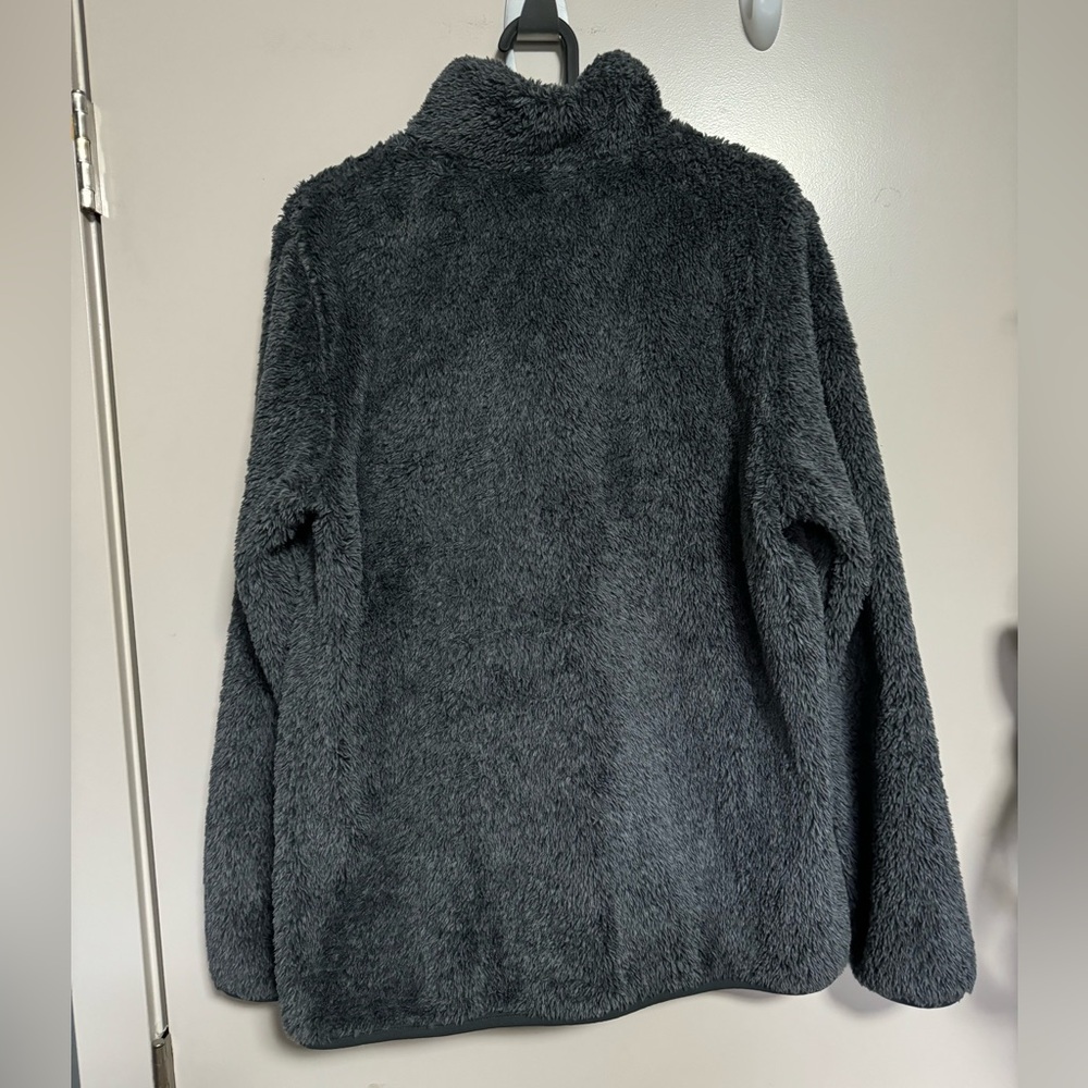 Uniqlo Fluffy Fleece Zip Up - Picture 2 of 3